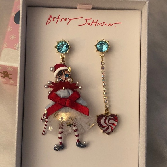 Betsey Johnson Jingle Bell Bling Christmas Cat & Heart Mismatch Drop Earrings - Picture 7 of 14